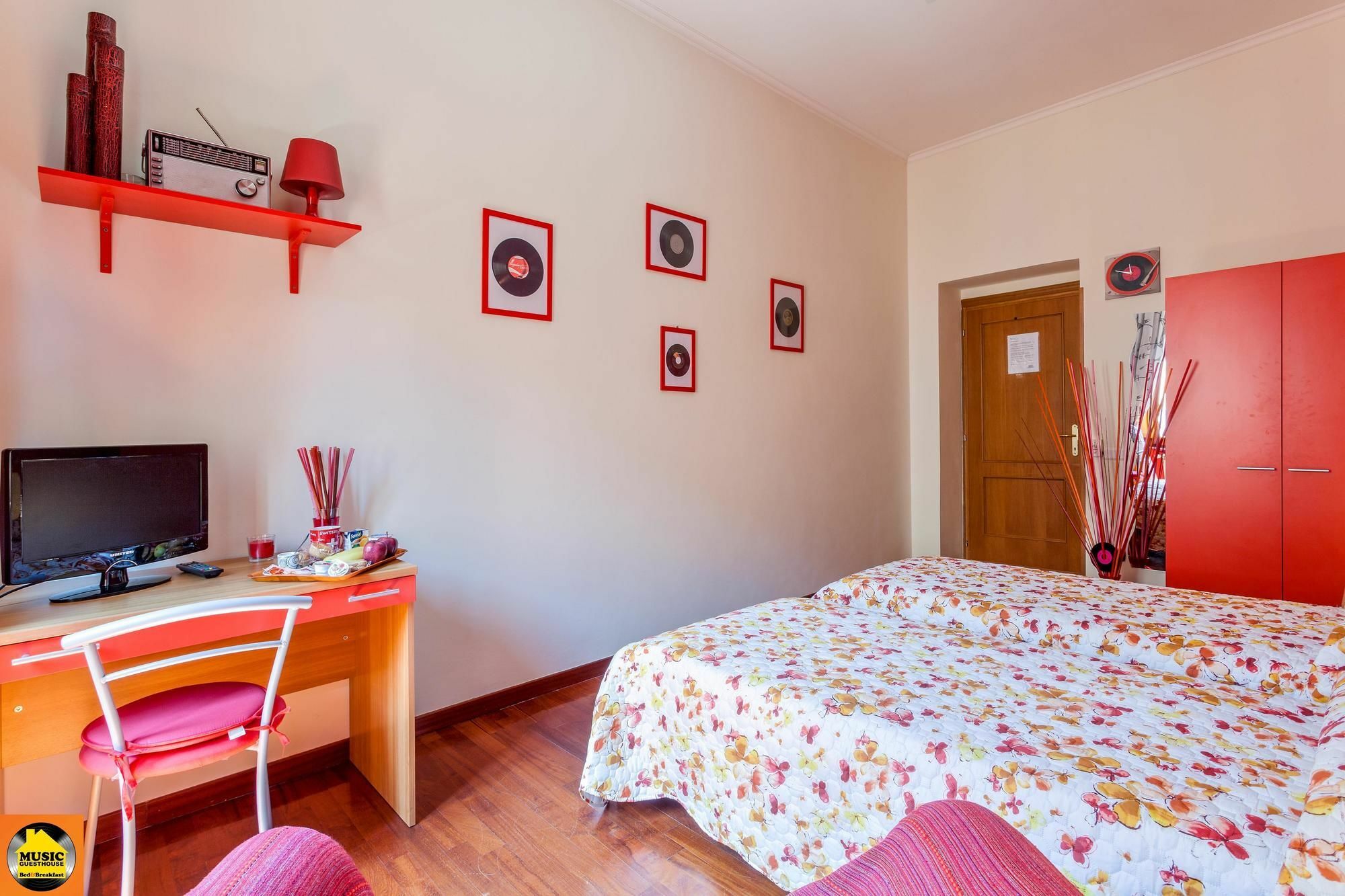 Music Guesthouse Rome Exterior photo